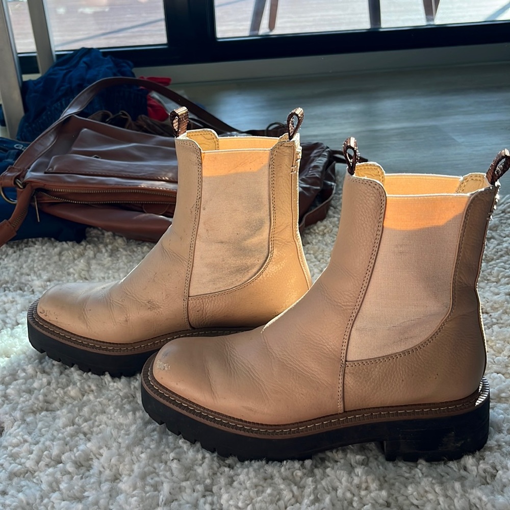 Leather Tan Chelsea Boots